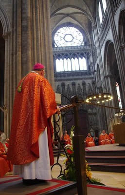 Biskop Eidsvig preker i Rouen