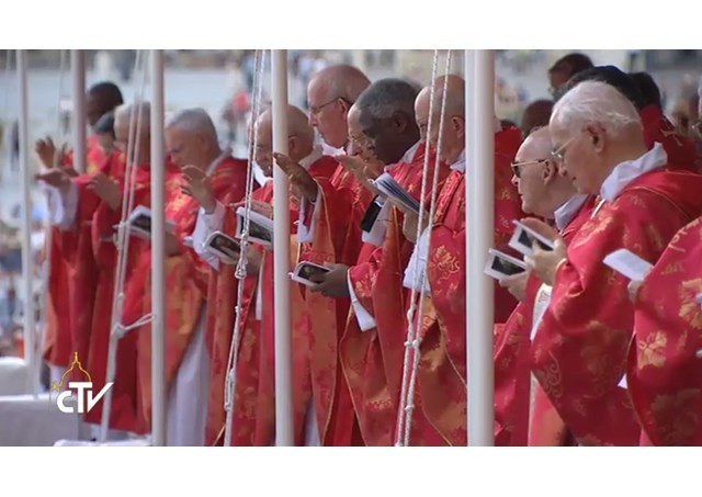 Kardinalene messen 29.06.17.jpg