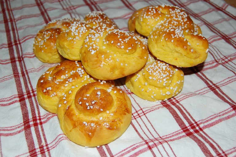 Lussekatter_med_parlsocker.jpg