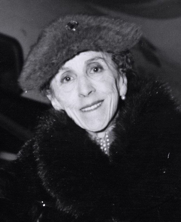 Karen_Blixen_cropped_from_larger_original.jpg