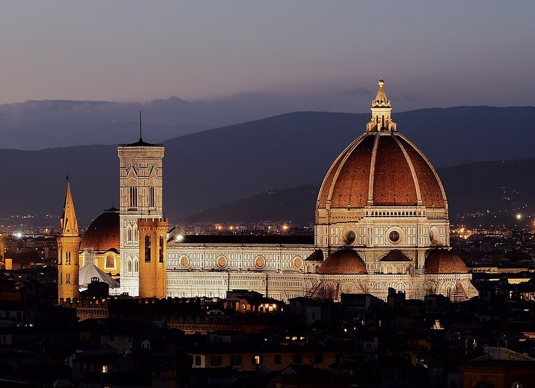 1024px-Florence_Duomo_from_Michelangelo_hill.jpg