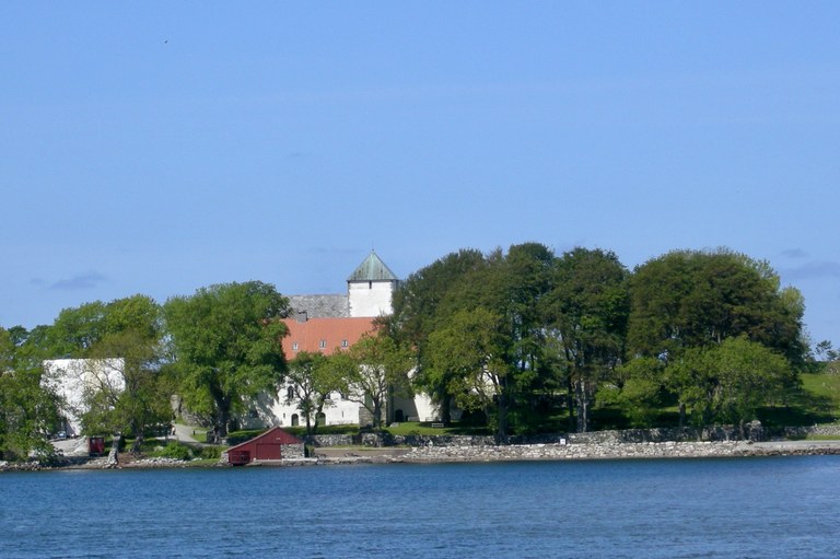 UTSTEIN kloster - klosteret er Norges eneste bevarte middelalderkloster. Foto Solveig Vikene : SCANPIX.jpeg