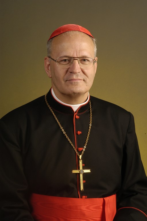 -arcybiskup metropolita ostrzyhomsko-budapeszteński Péter Erdőportrait.jpg