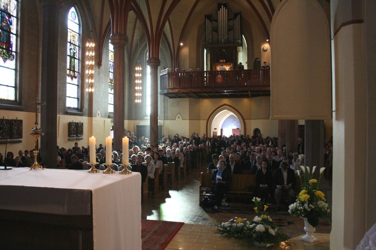 Fullsatt St. Olav domkirke