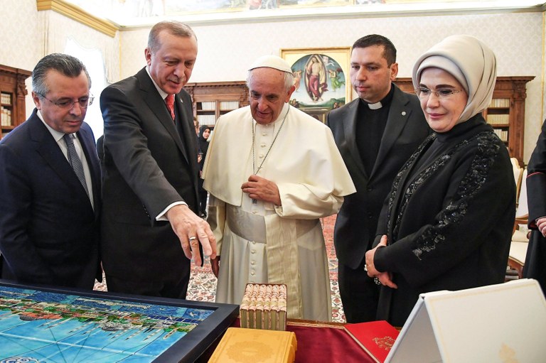 Tyrkis president og pave Frans 05.02.18.jpg