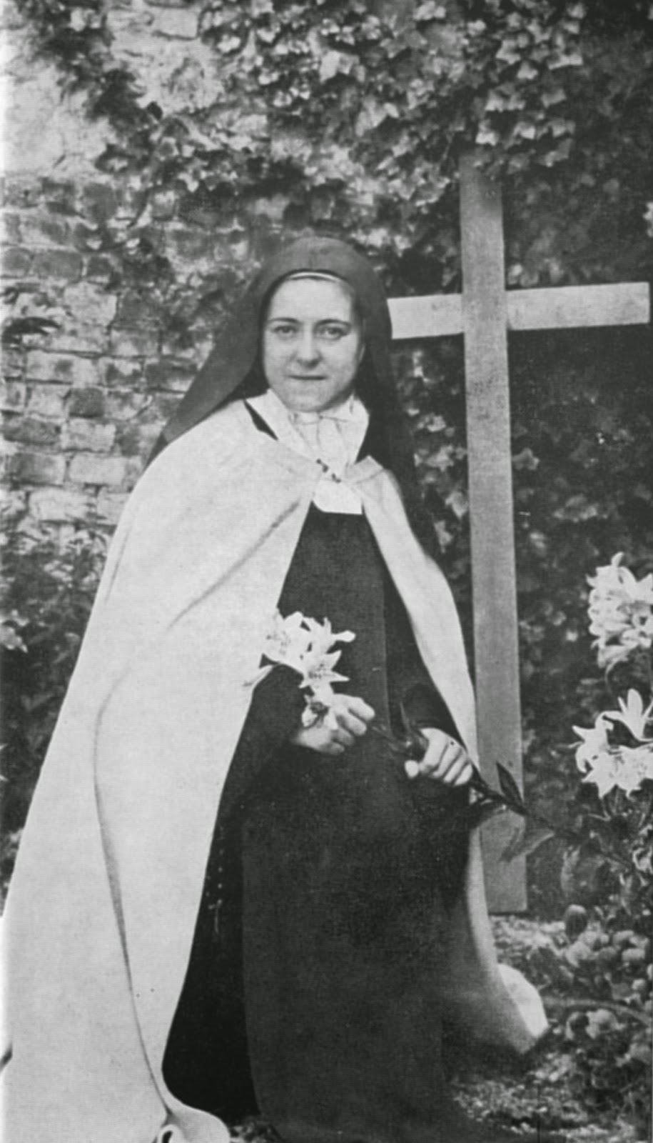 Saint-Therese-of-Lisieux-1896.jpg