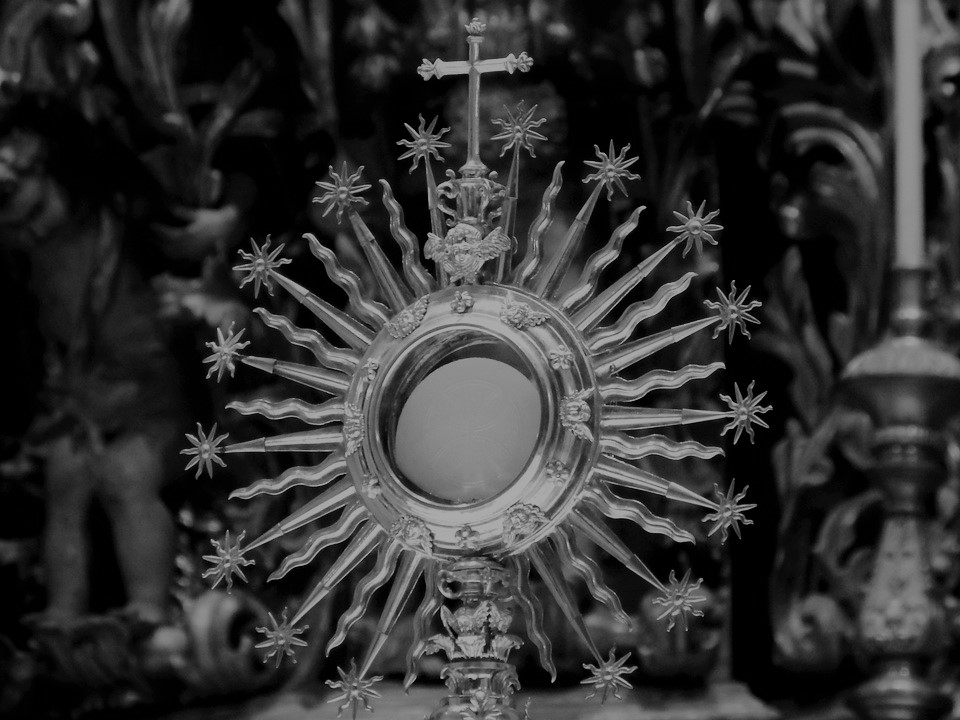 eucharist-3205806_960_720.jpg