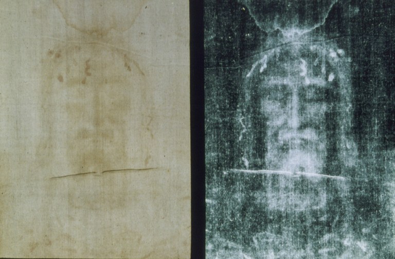 Shroud_of_Turin_001.jpg