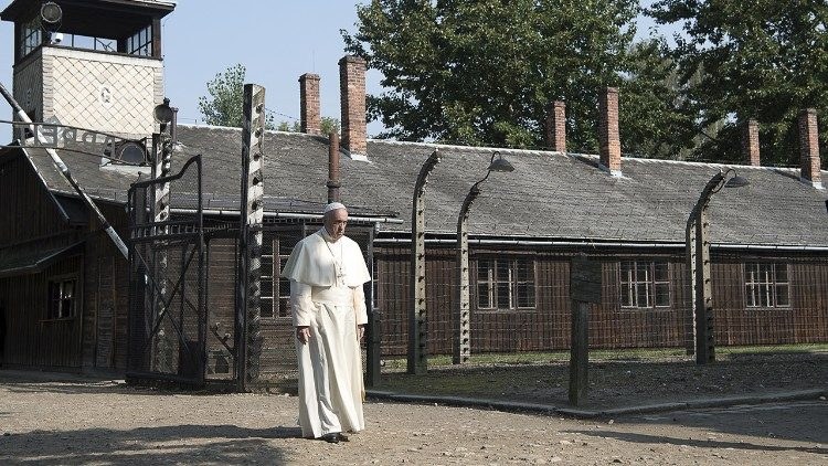 Auschwitz.paven.jpeg