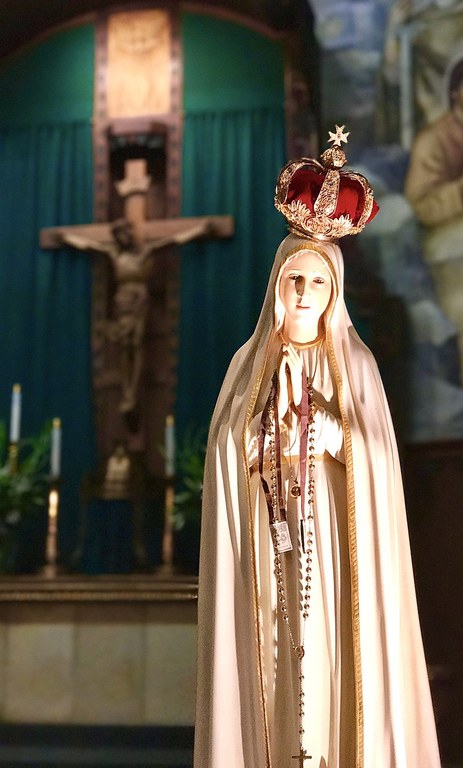 800px-Fatima_Mary_at_Reno_Cathedral.jpg