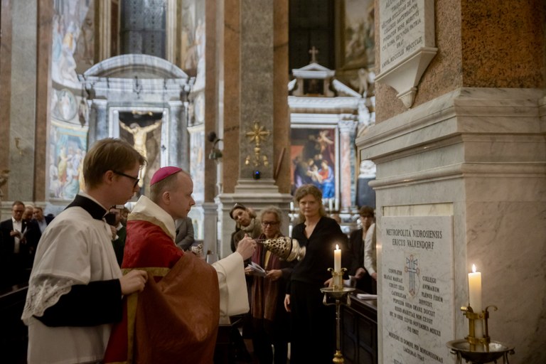 20221128 Vespers at Santa Maria dell'Anima Church Daniel Ibáñez  45.jpg