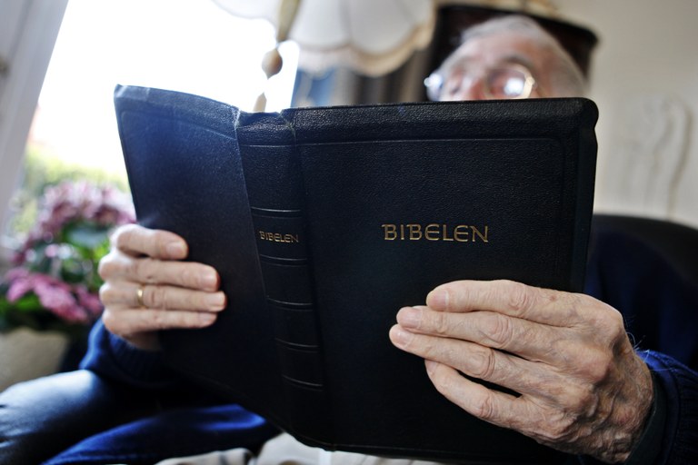 Bibel.NTB_NfbKp-kApf4.jpg