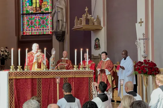 Biskop Bernt Eidsvig feirer messe i St. Olav domkirke, Oslo, 29. juli 2023.  
