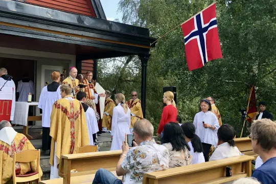 Messe med biskop Erik Varden 28. juli 2021 ved det katolske kapellet på Stiklestad. 