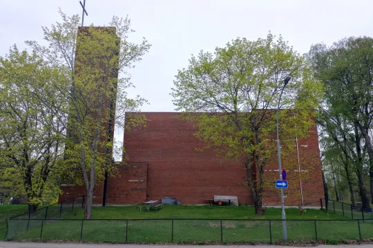 Utsiden av St. Johannes kirke på Bredtvet i Oslo