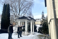 Undersøkelse av kirken på Hønefoss etter flom