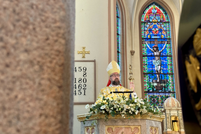 Biskop Fredrik Hansen preker i St. Olav domkirke skjærtorsdag 2025. 