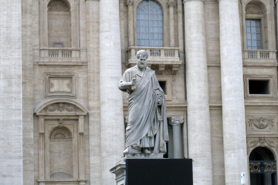 Statue st. Peter i Vatikanet 
