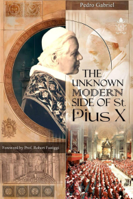 Forsiden av bok med bilder av pave Pius X og pave Frans