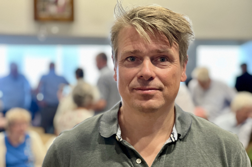 Forfatter og historiker Øystein Morten under Olsokseminaret 2024.