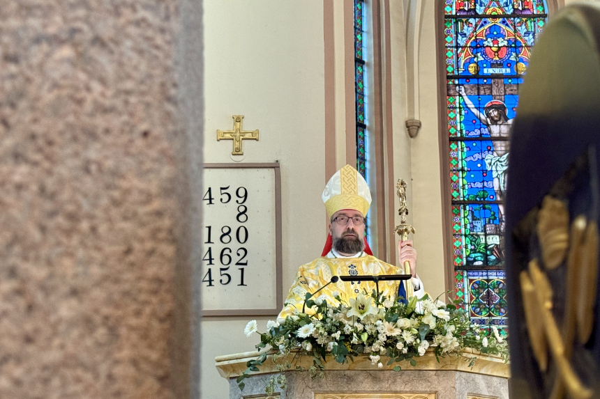 Biskop Fredrik Hansen preker i St. Olav domkirke 25.4.2025. 