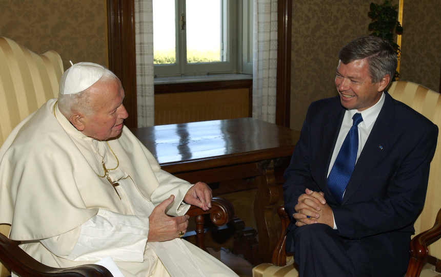 Pave Johannes Paul II møter statsminister Kjell Magne Bondevik