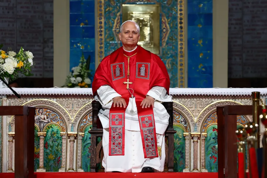 Pave Leo XIV i Vår Frue-basilikaen i Algerie