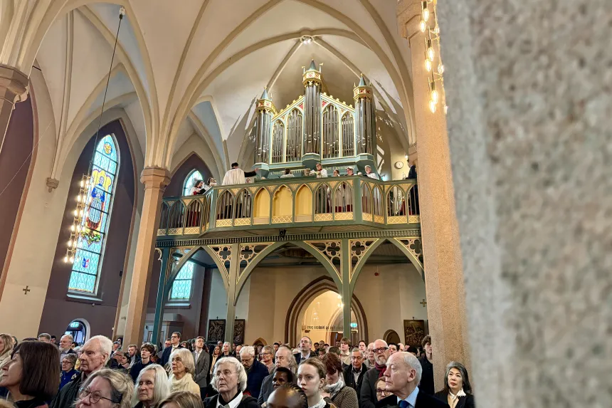 Orgelvigsling påskedag 2026. Orgelet med galleri. 