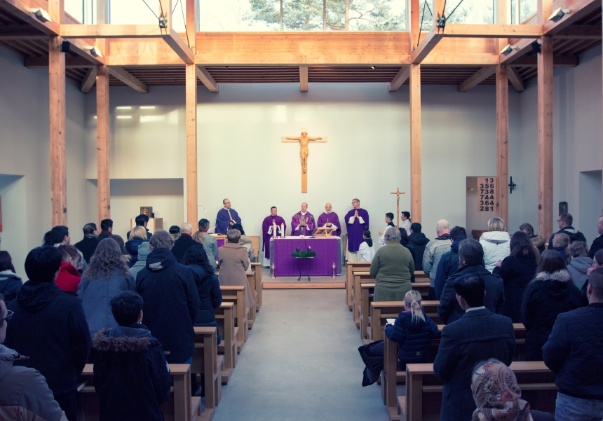 Innsiden av Sta. Clara kirke i Kongsvinger