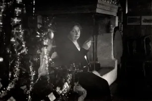 Bilde av Sigrid Undset i sitt hjem Bjerkebæk 