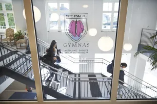 Bilde fra en trappeoppgang i St. Paul gymnas, Bergen. 
