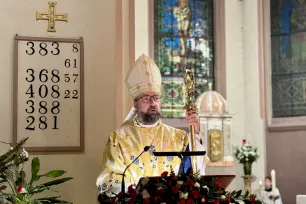 Biskop Fredrik Hansen preker i St. Olav domkirke 6. januar 2026. 