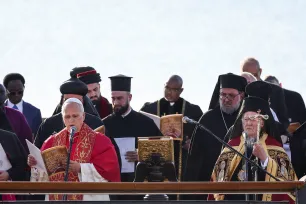 Pave Leo XIV med patriark Bartolomeus og andre kristne ledere