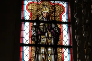 Glassmaleri av St. Eystein i St. Olav domkirke i Oslo